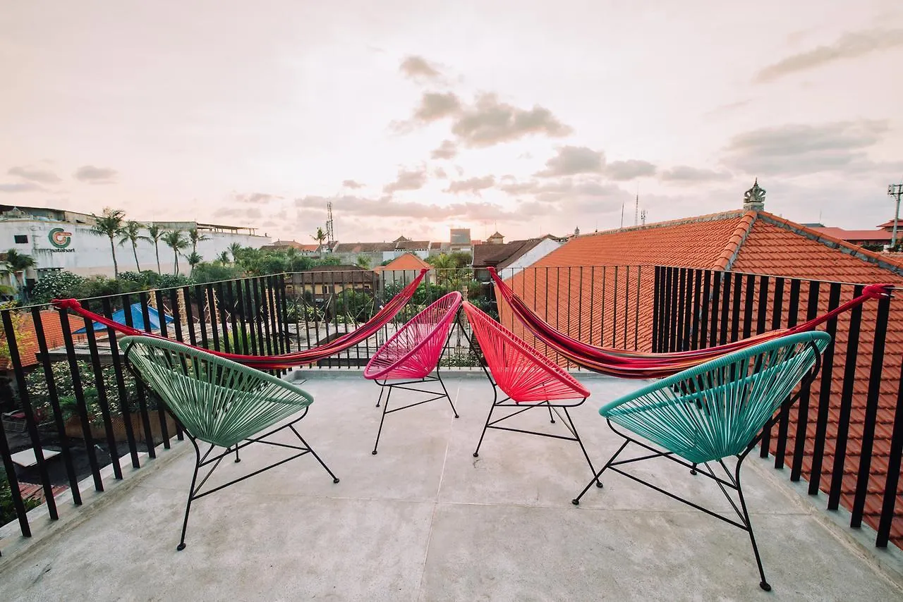Cara Cara Inn Kuta  Hotel